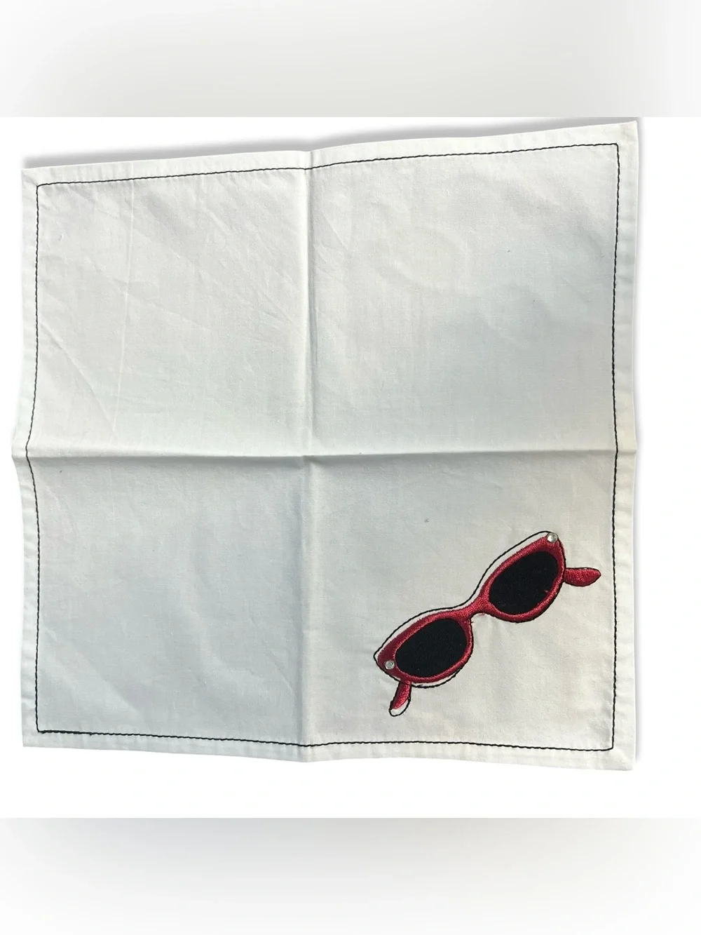 Set Of 4 Embroidered Fashion Motif Cotton Cloth Cocktail Napkins White Black Red
